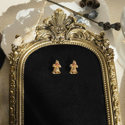 AVON Sleigh Ride Studs