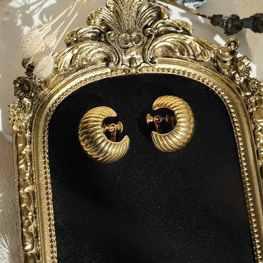 Vendôme SoHo Loft "Croissant" Clips