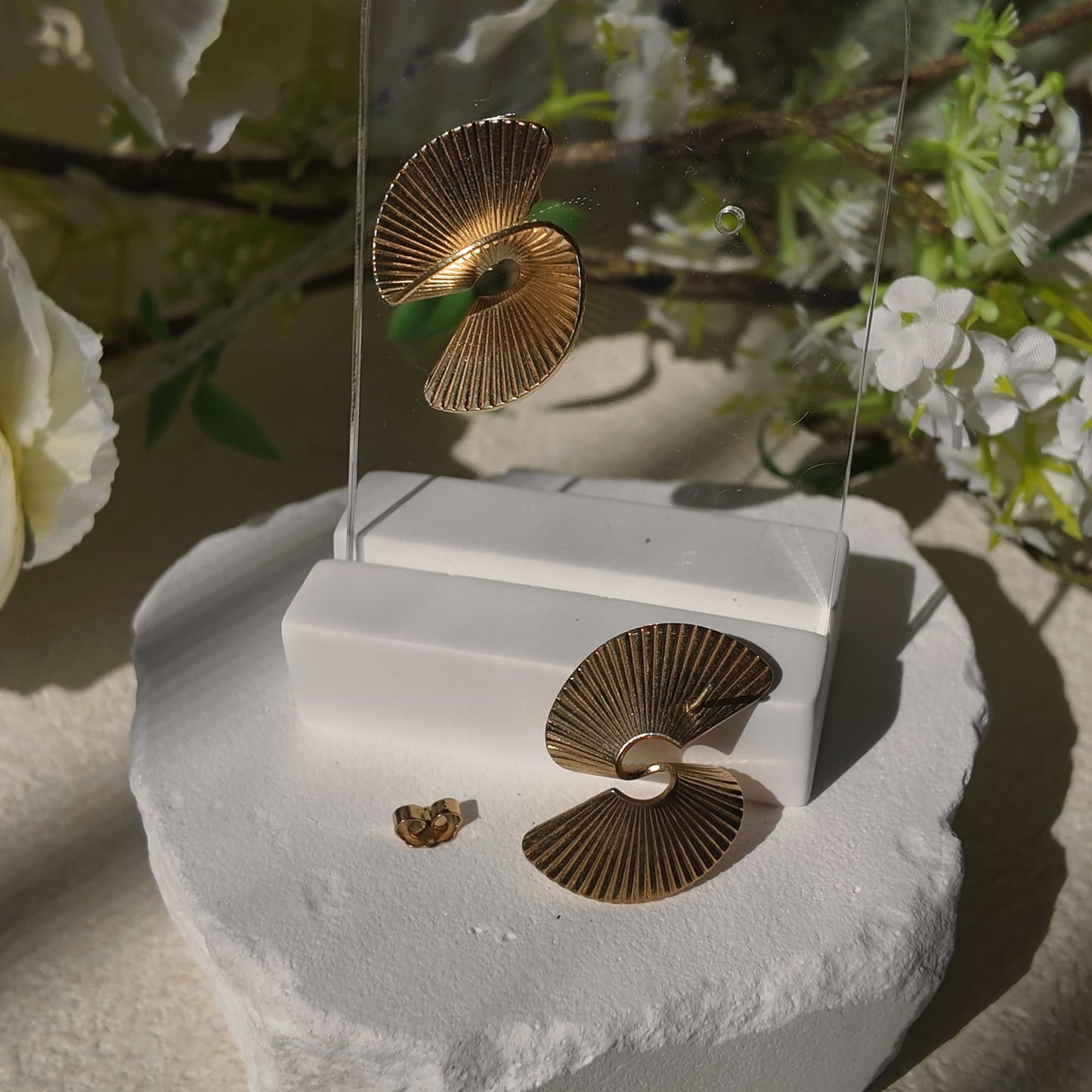 AVON Unstoppable Force