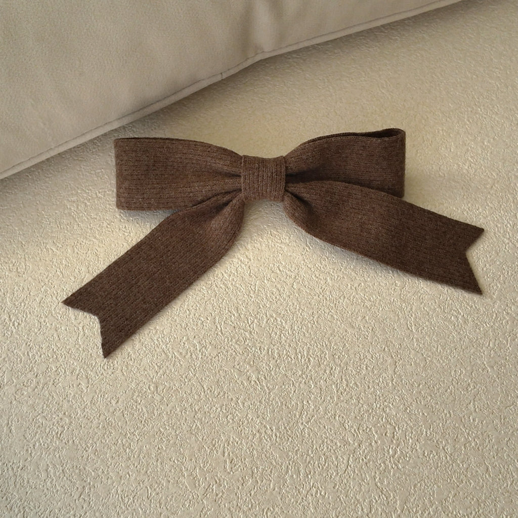The Campus Poet Tweed Bow