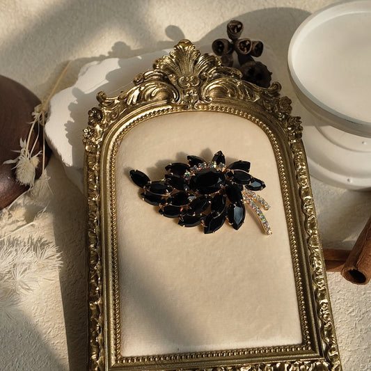 Juliana "Black Swan" Statement Brooch