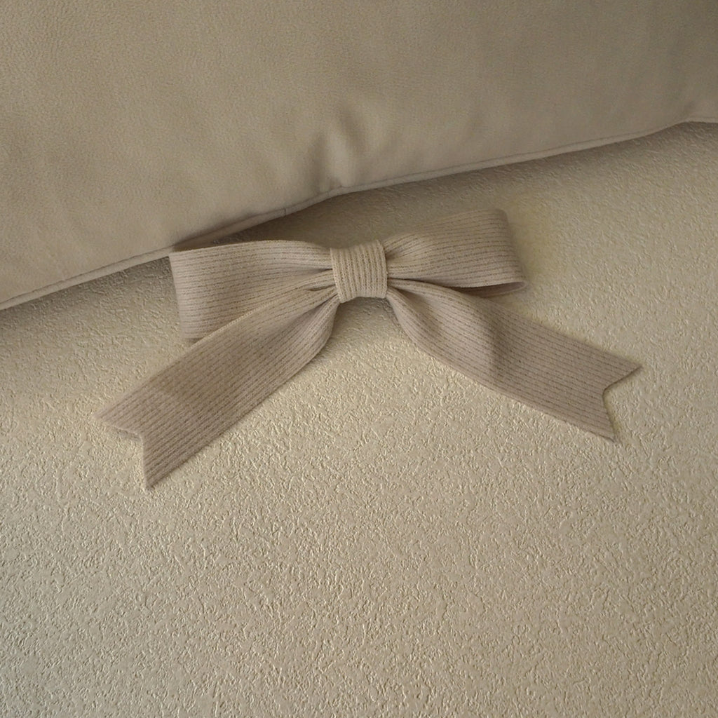 The Campus Poet Tweed Bow