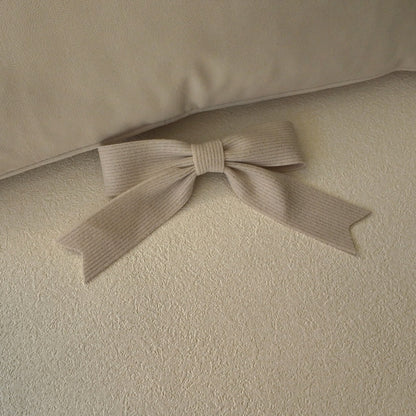 The Campus Poet Tweed Bow