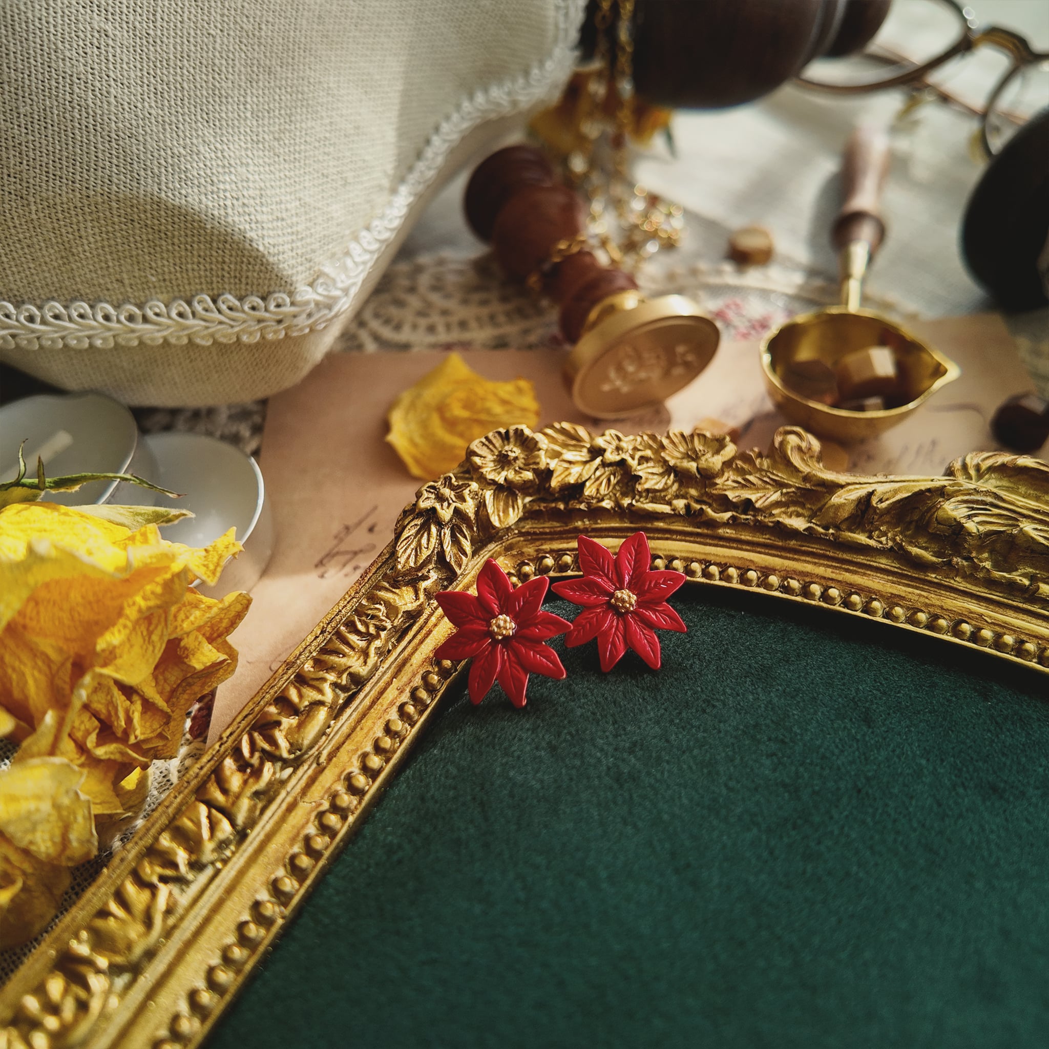 Island Girl Poppy Studs