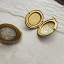 The Fleur Sovereign Locket