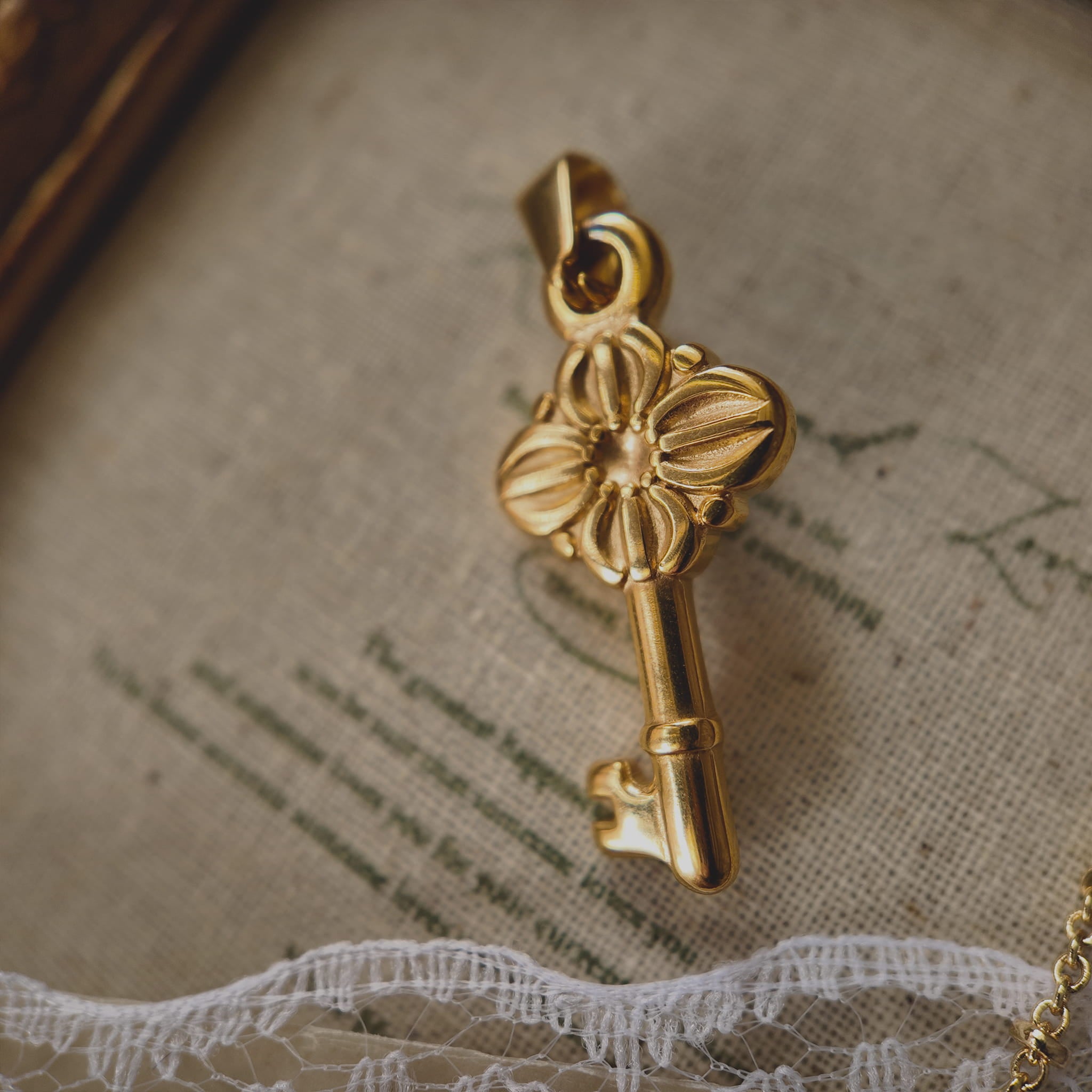 The Verdant Key Pendant