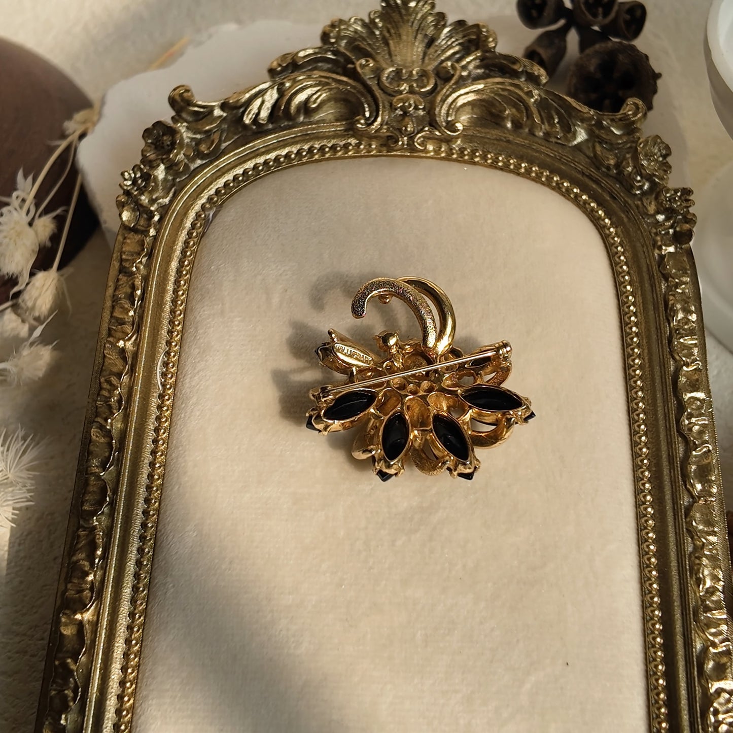 Hollycraft "Sahara Citadel" Brooch