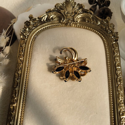 Hollycraft "Sahara Citadel" Brooch