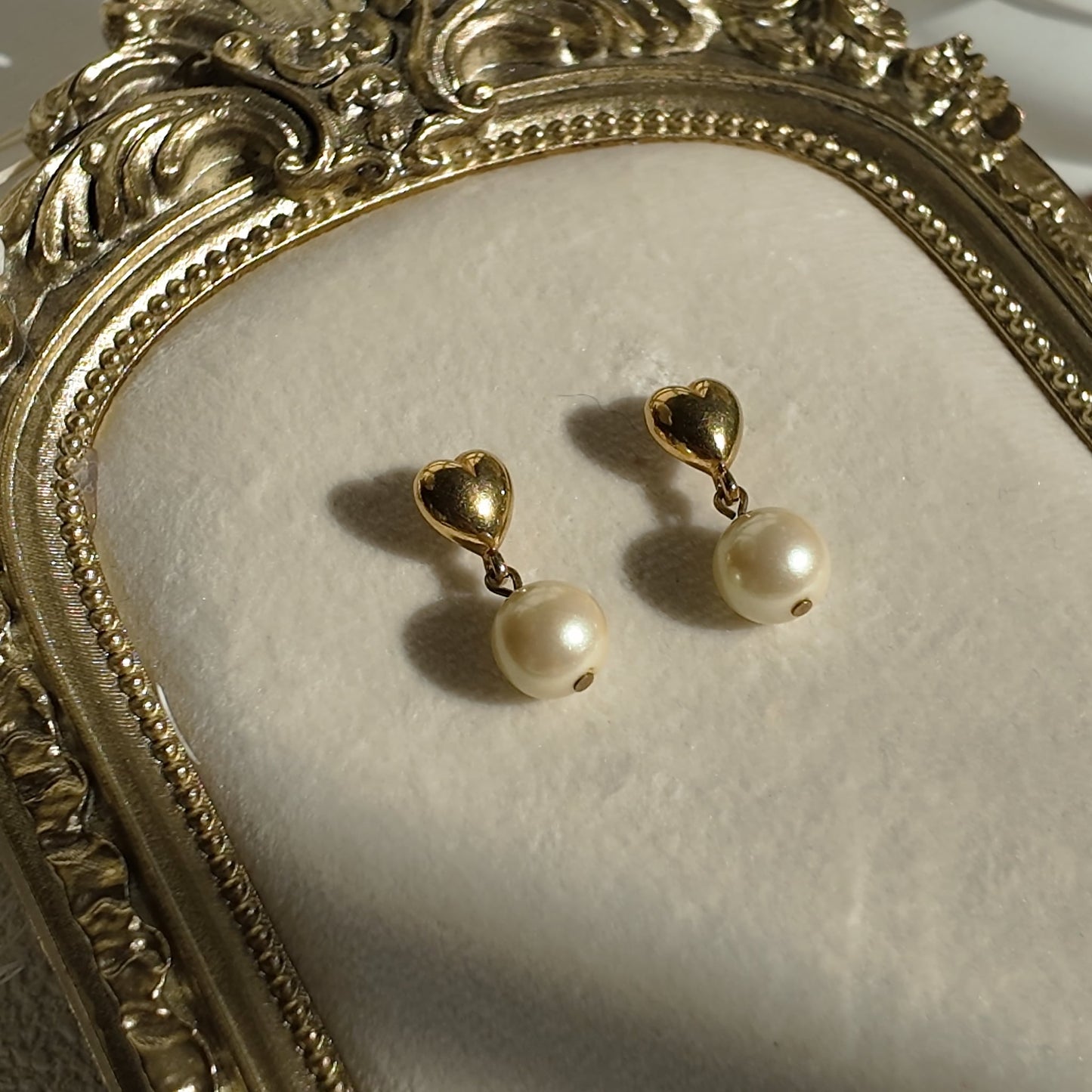 AVON Ice Cream Date Dangles