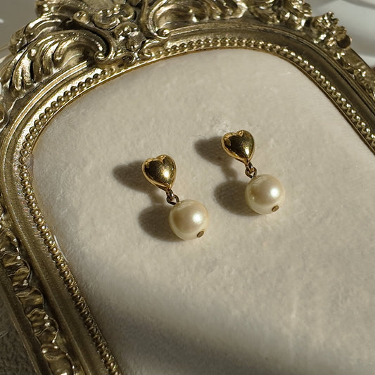 AVON Ice Cream Date Dangles