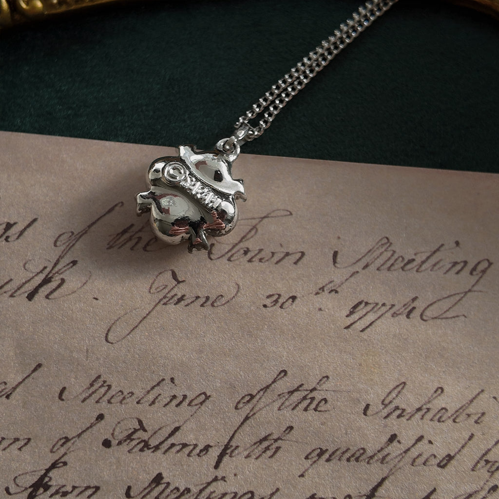 Knight's Vow Necklace