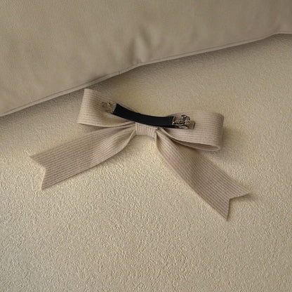 The Campus Poet Tweed Bow