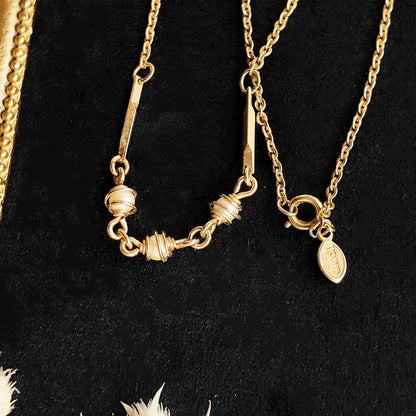 AVON Unbound Necklace