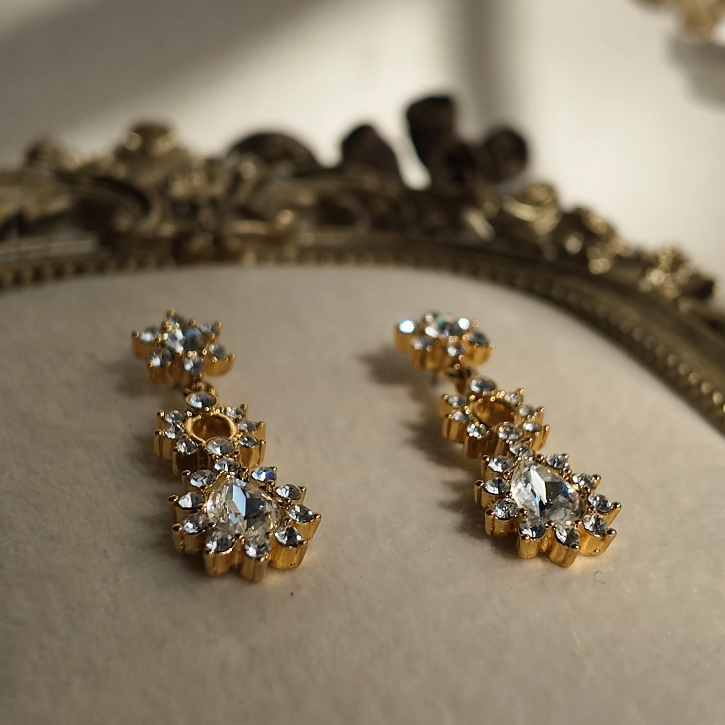 Monet Graceful Guest Dangles