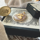 The Heavenward Supplication Pendant