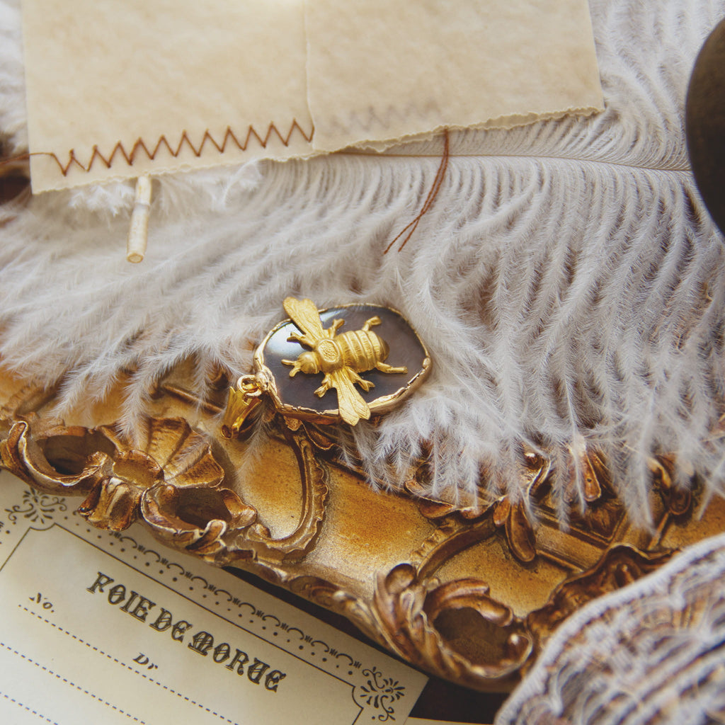 The Grey Specimen Pendant