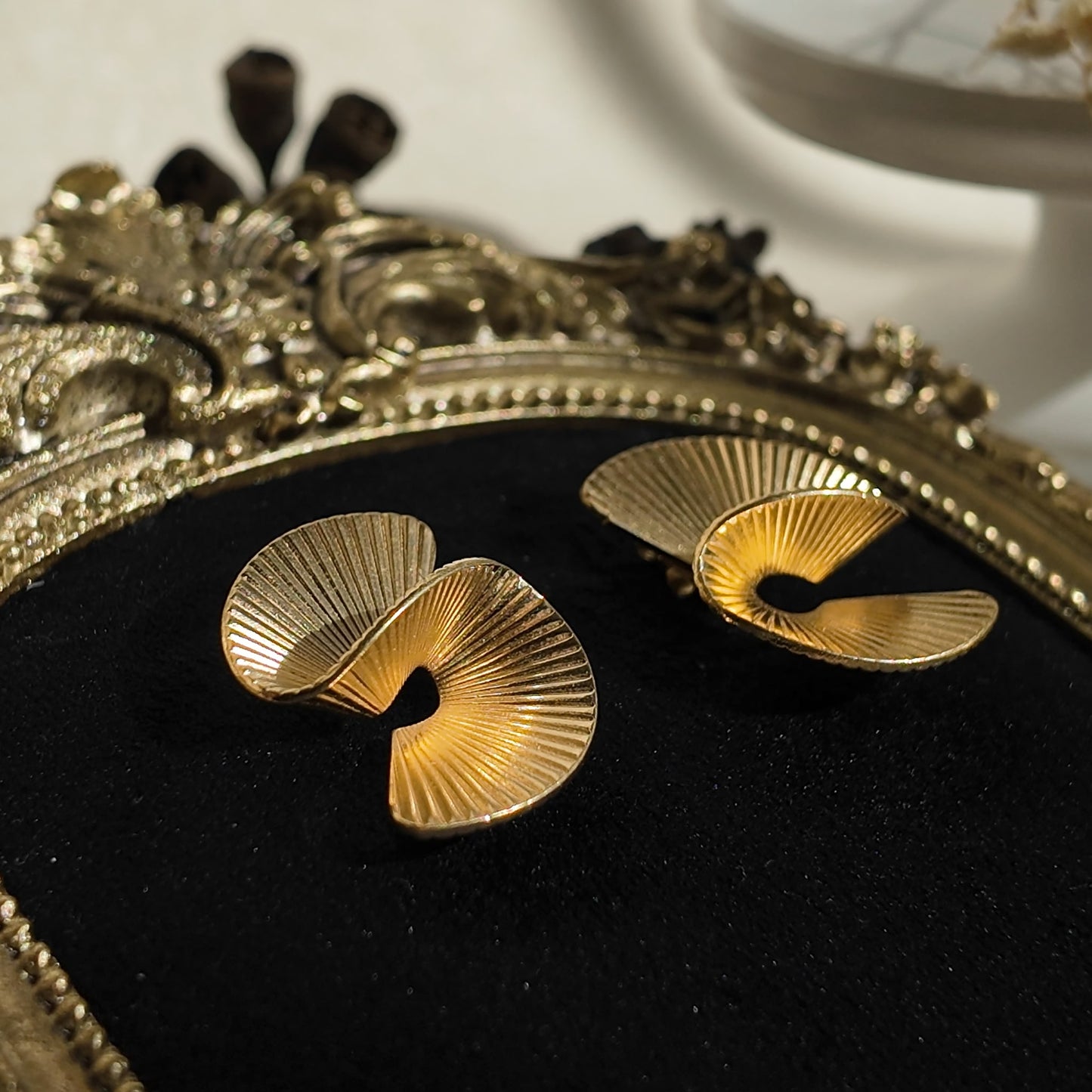 AVON Unstoppable Force