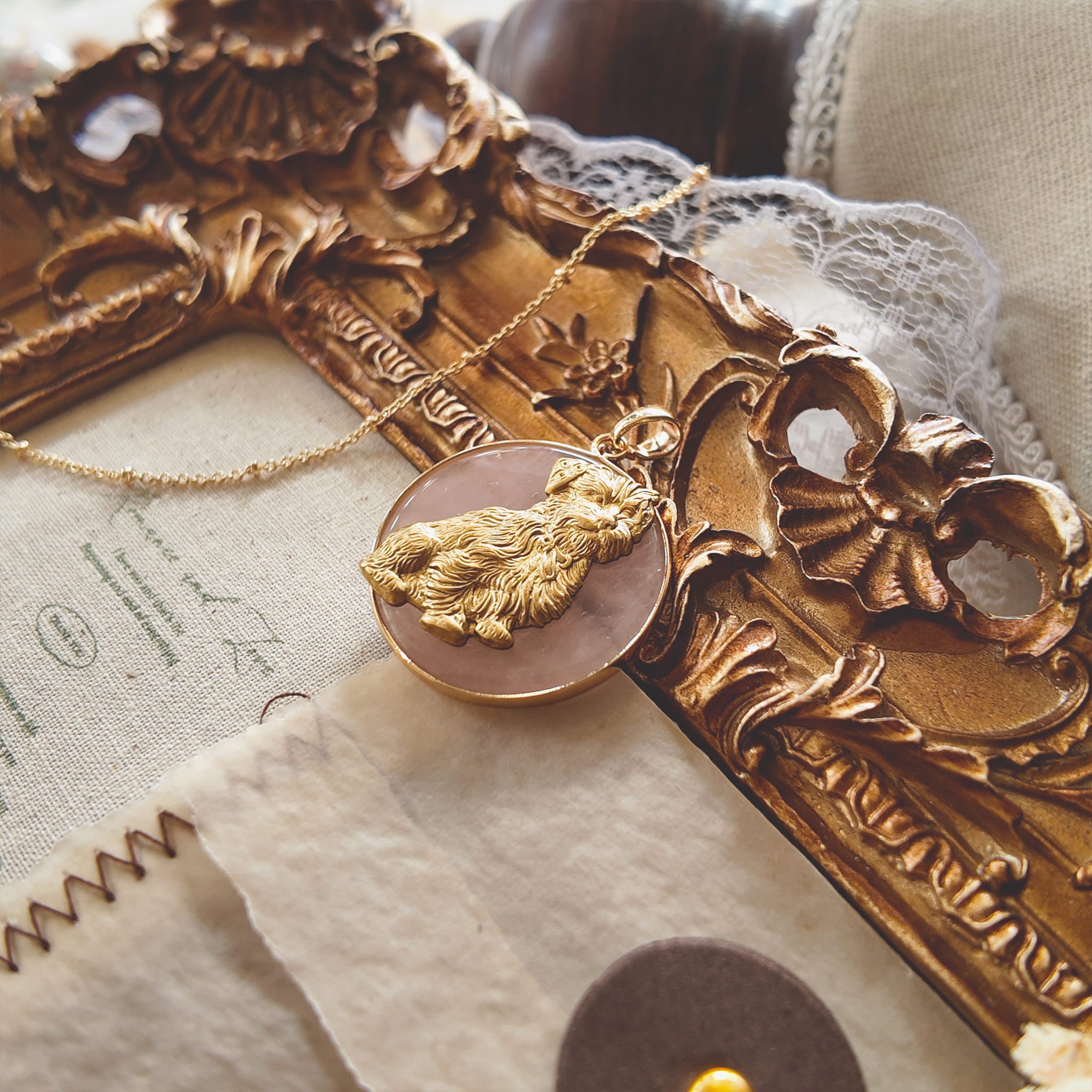 The Faithful Friend Charm