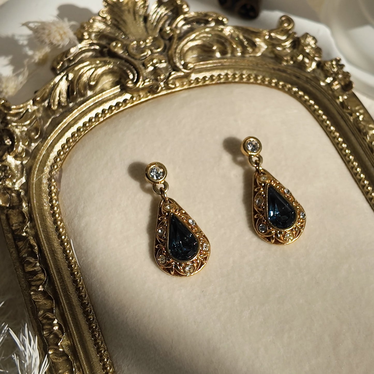 AVON Heiress's Tears Dangles
