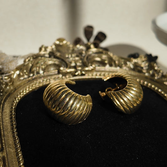 Vendôme SoHo Loft "Croissant" Clips