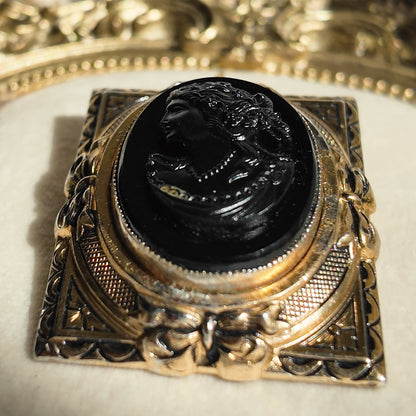 Coro Patented "Hearthside" Cameo Brooch