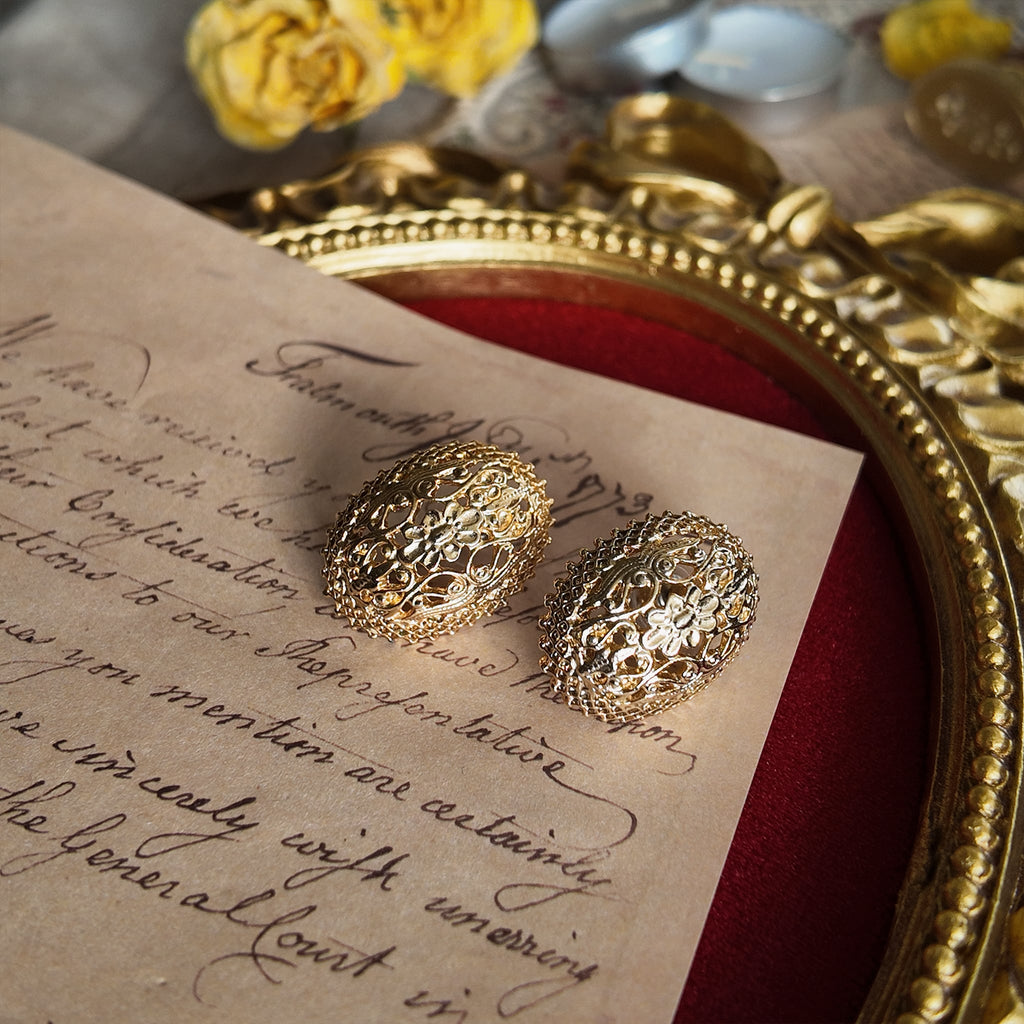 Maiden's Shield Studs