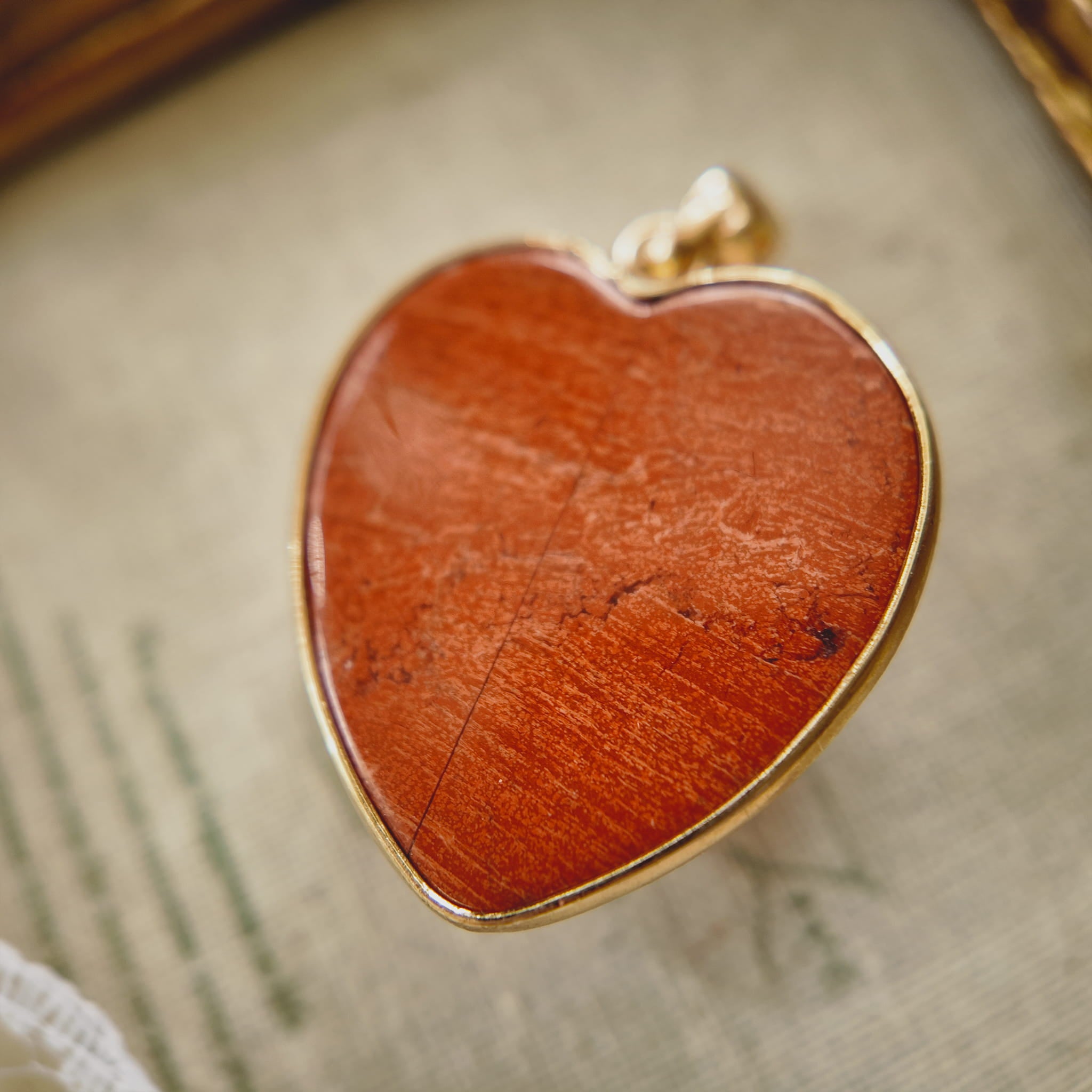 The Crimson Light Pendant