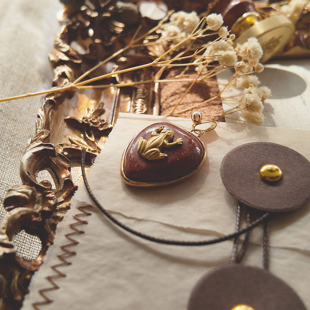 The Sparkle Frog Pendant