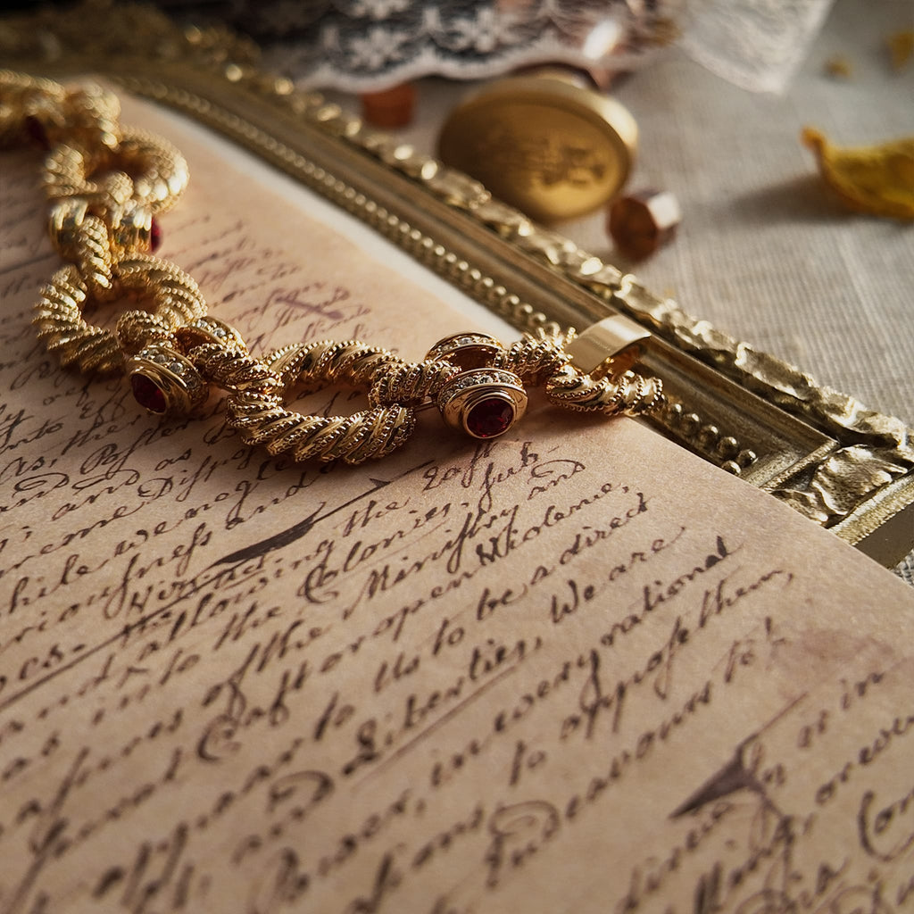 The bracelet's clasp design is displayed in the sunlight.