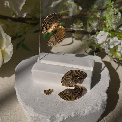 AVON Unstoppable Force