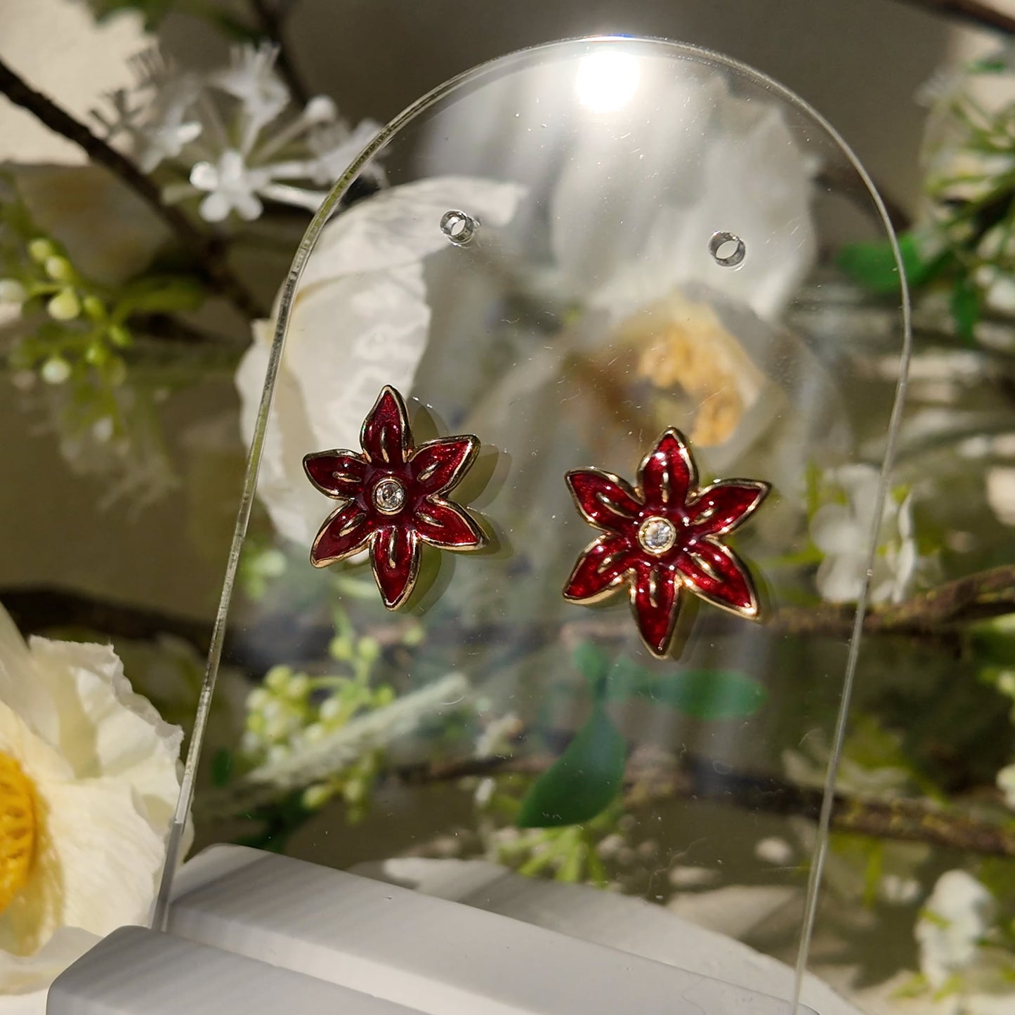 AVON Poinsettia Studs