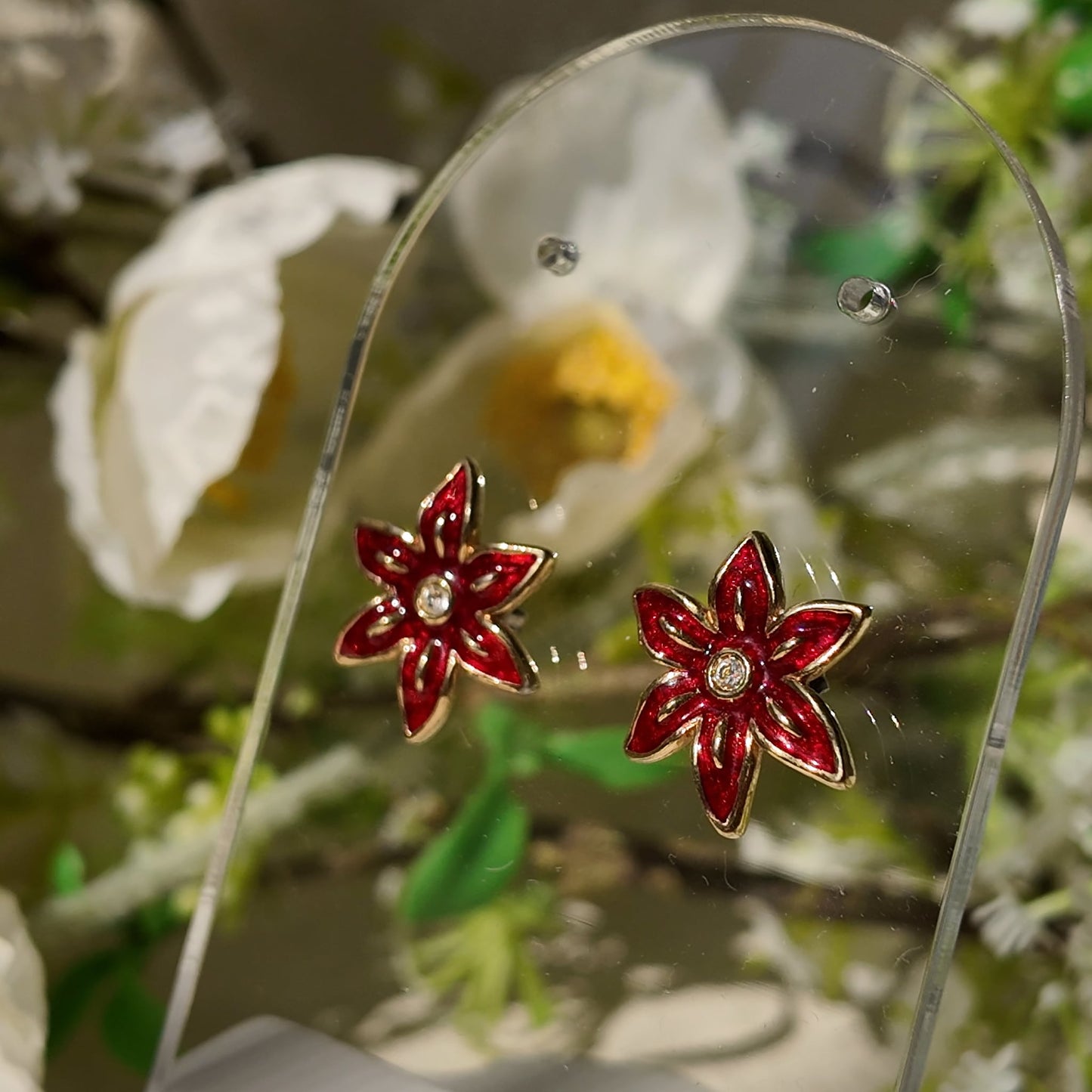 AVON Poinsettia Studs