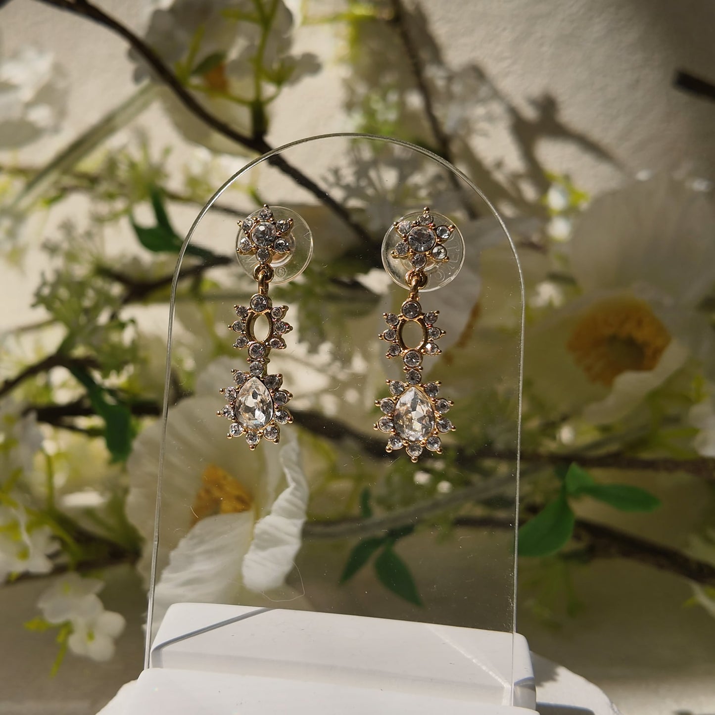 Monet Graceful Guest Dangles