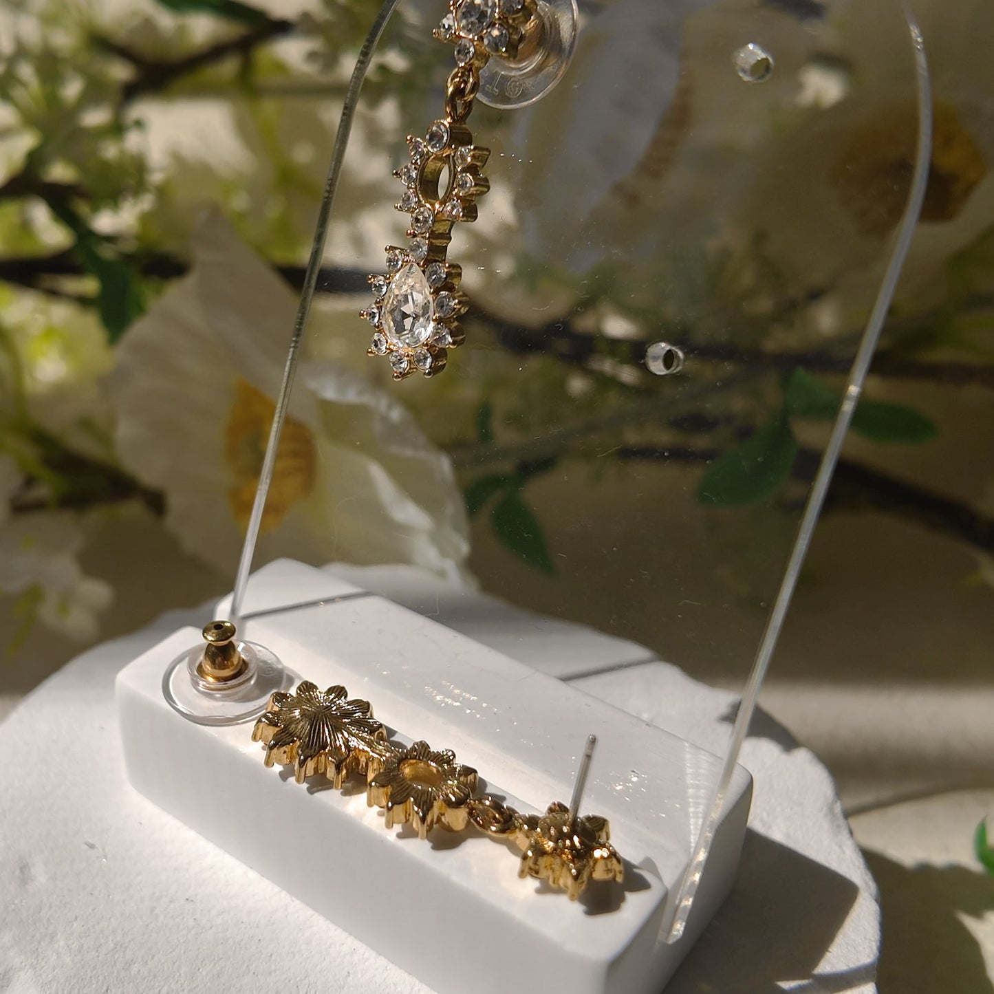 Monet Graceful Guest Dangles