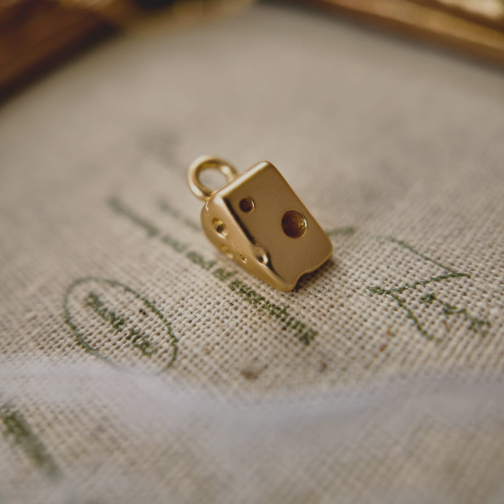 The Mouse's Dream Pendant