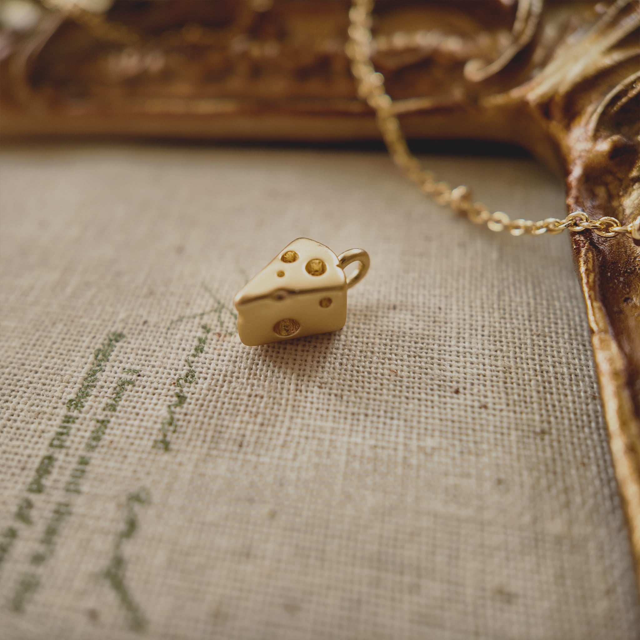 The Mouse's Dream Pendant