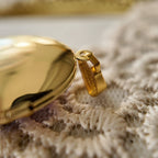 Oval gold photo box pendant, vintage photo box, a small and loving choice, the best gift for her.