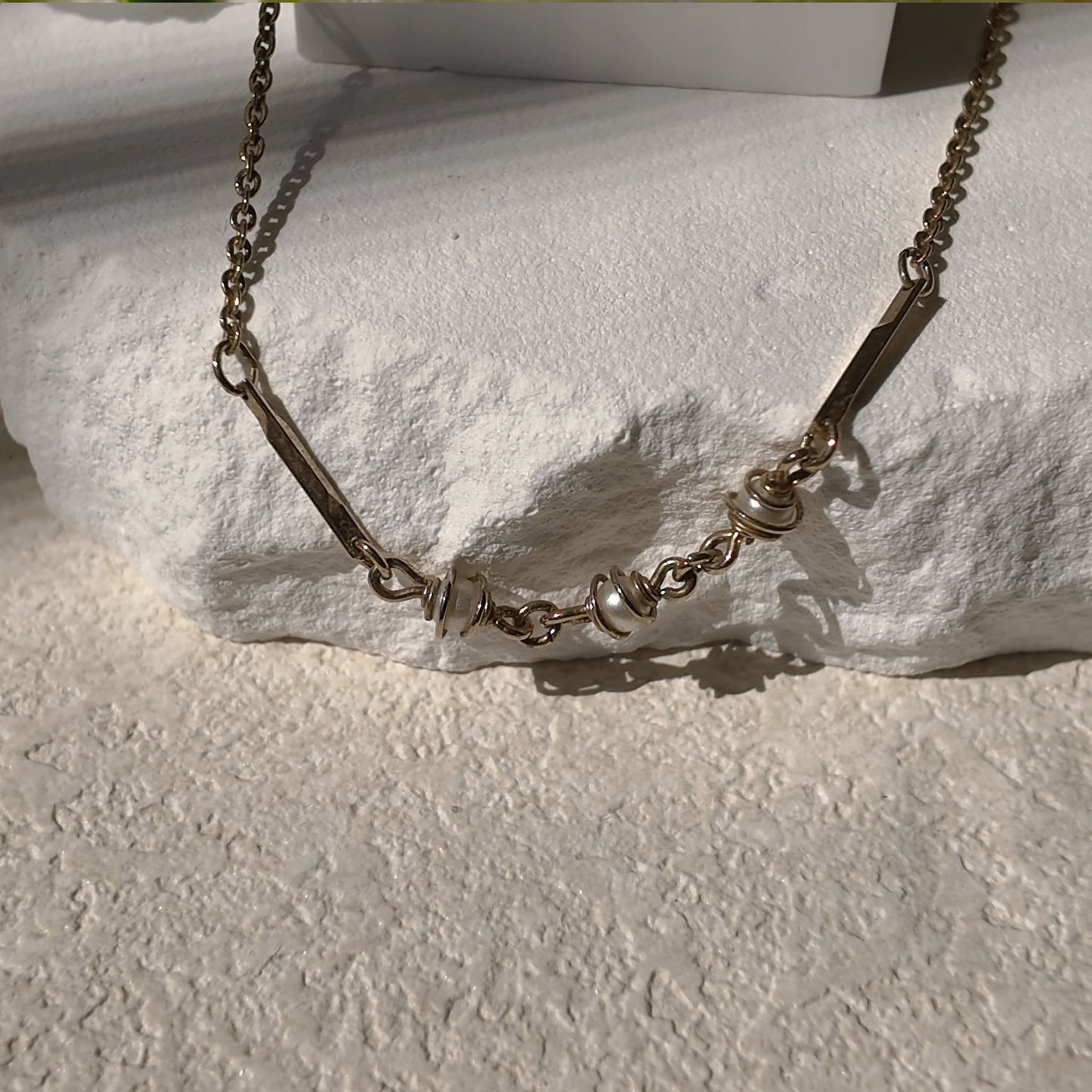 AVON Unbound Necklace