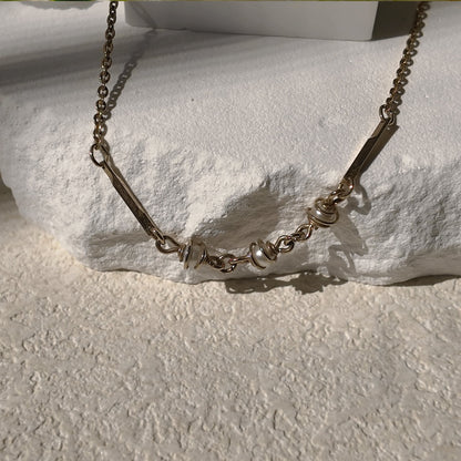 AVON Unbound Necklace