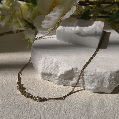 AVON Unbound Necklace