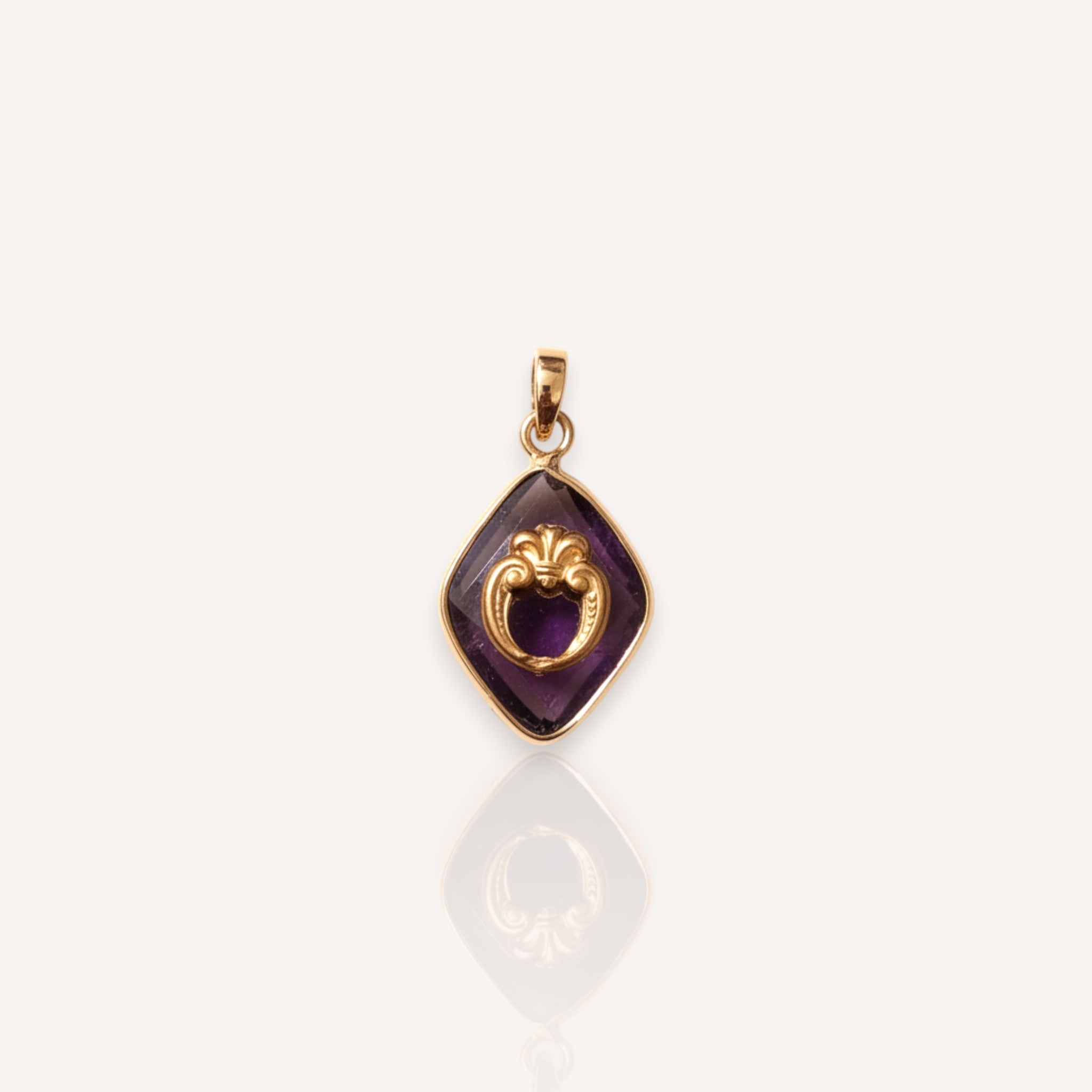 The Amethyst Crest Pendant