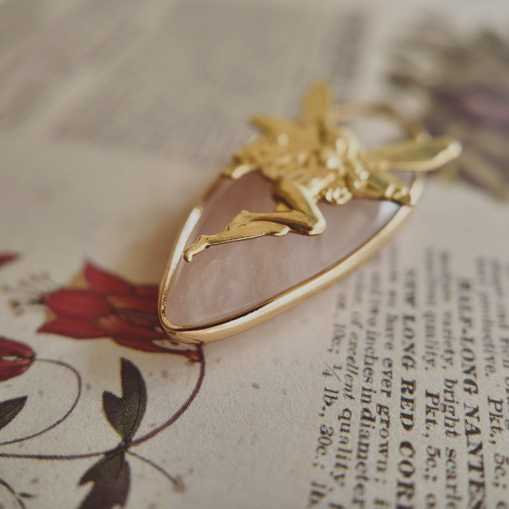 A macro shot detailing the icy, cloud-like appearance of the Natural White Quartz, with its beautiful, natural internal inclusions and mists.